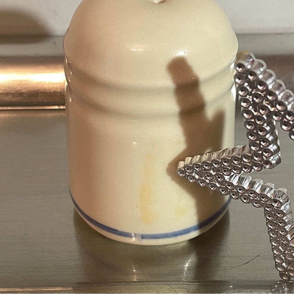 RosevilleOH Pottery Country Goose Heavy Creamer PitcherSalt & Pepper Shakers. - Picture 12 of 16